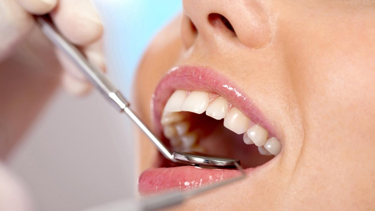 מי מבצע את טיפול השיניים בהרדמה מלאה?